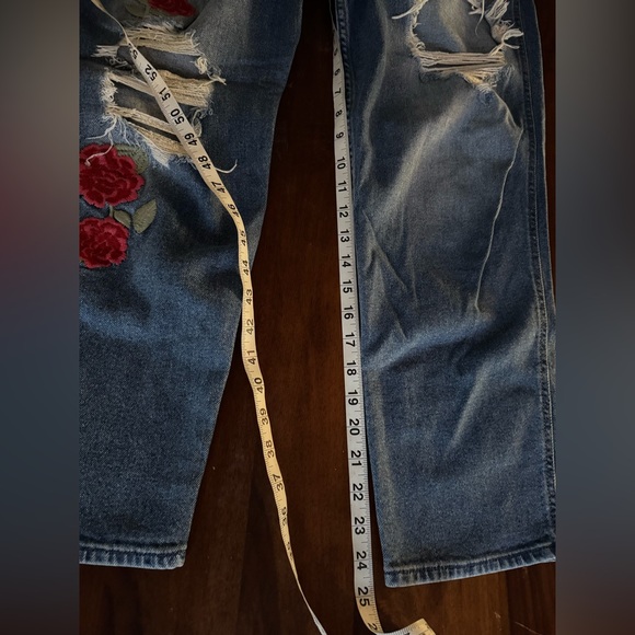 HOLLISTER DISTRESSED EMBROIDERED JEANS SIZE 31 - Picture 10 of 10